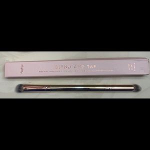 Maskcara Blend and Tap RESERVED